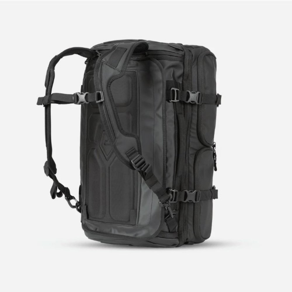 WANDRD  HEXAD ACCESS DUFFEL BACKPACK